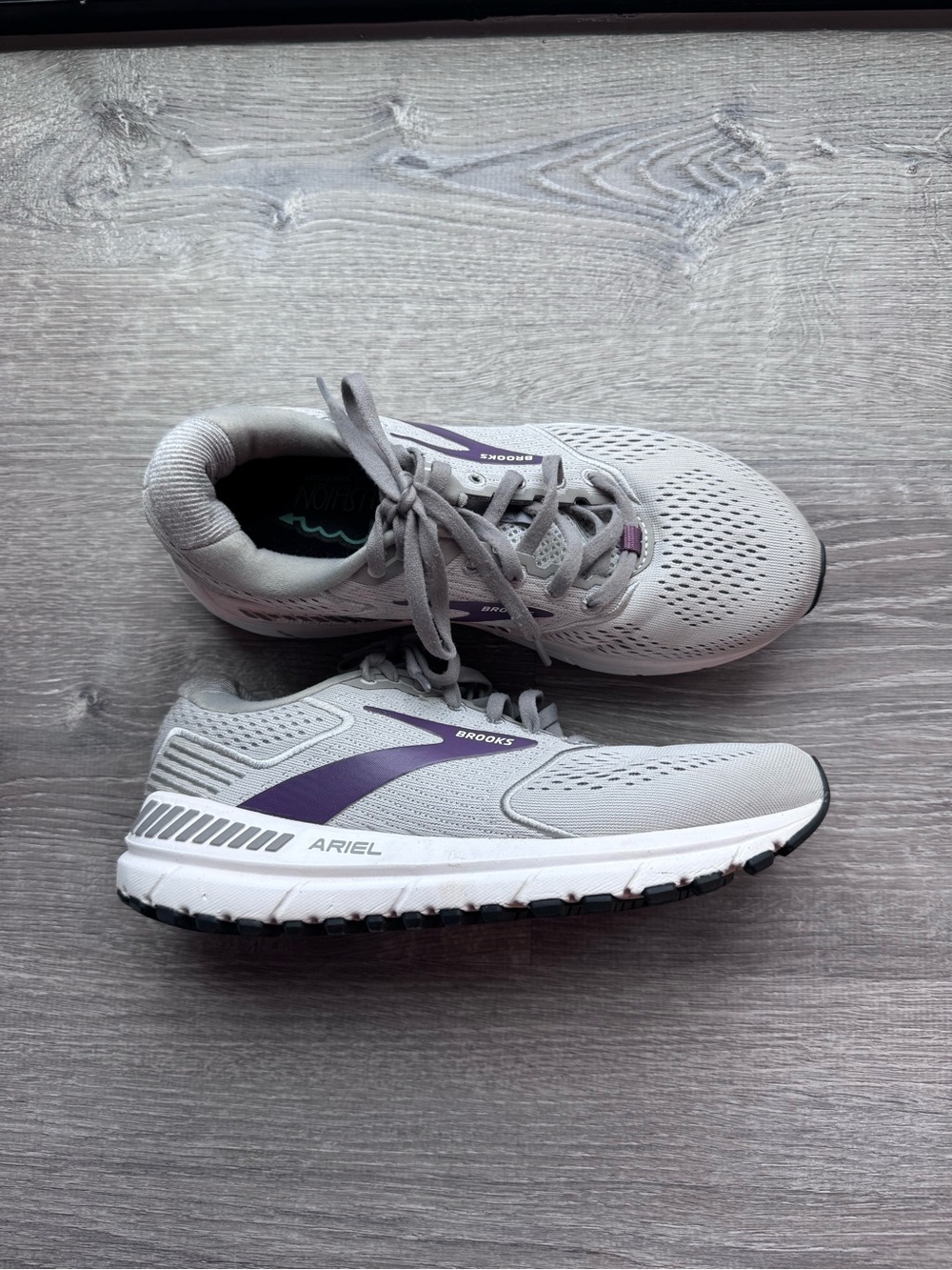 Brooks Ariel Guiderails Shoes